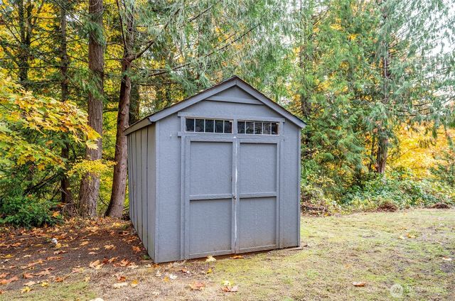 70 E Larchmont Place, Shelton, WA 98584