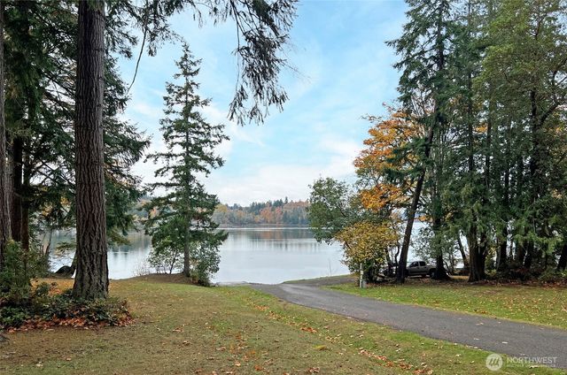 70 E Larchmont Place, Shelton, WA 98584