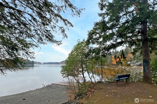 70 E Larchmont Place, Shelton, WA 98584