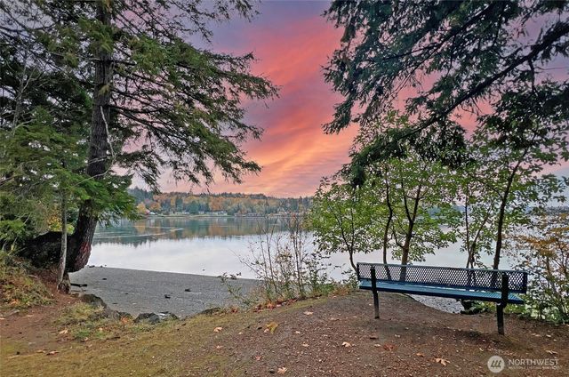 70 E Larchmont Place, Shelton, WA 98584