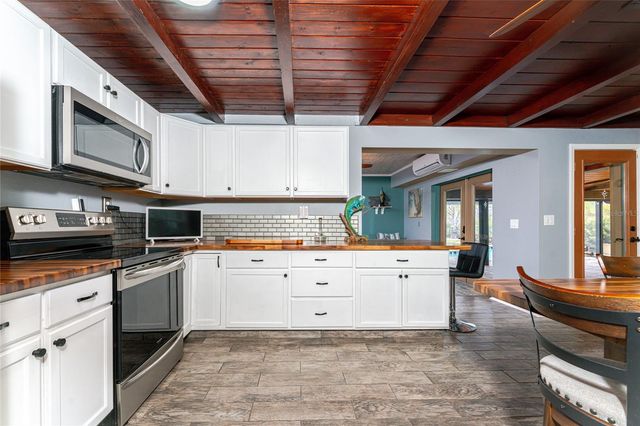 2186 OYSTER CREEK DRIVE, Englewood, FL 34224