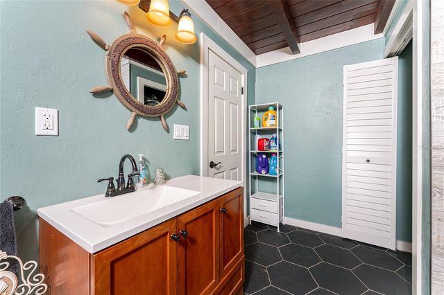 2186 OYSTER CREEK DRIVE, Englewood, FL 34224