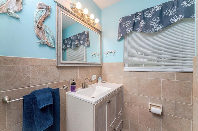 2186 OYSTER CREEK DRIVE, Englewood, FL 34224