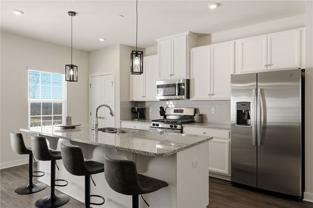 200 Amon St, Cranberry Twp, PA 16066