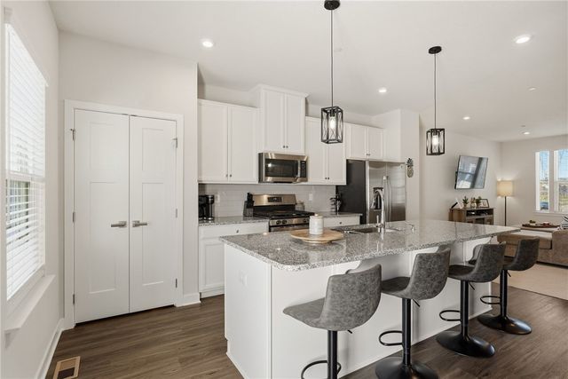 200 Amon St, Cranberry Twp, PA 16066