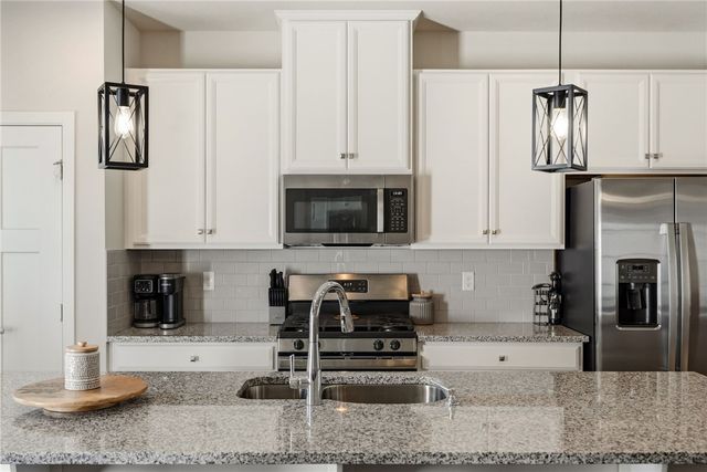 200 Amon St, Cranberry Twp, PA 16066