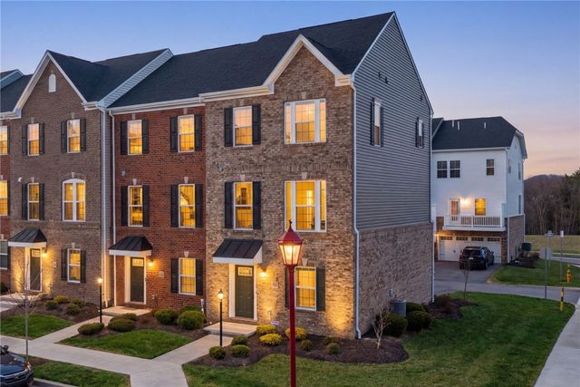 200 Amon St, Cranberry Twp, PA 16066