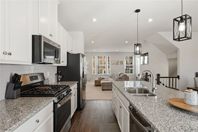 200 Amon St, Cranberry Twp, PA 16066