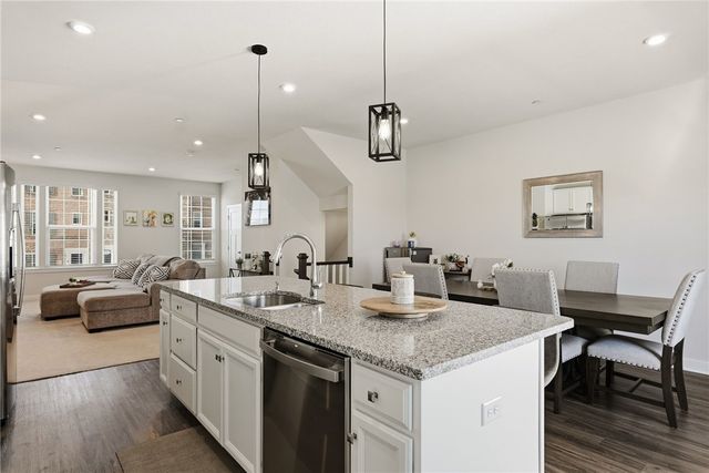 200 Amon St, Cranberry Twp, PA 16066