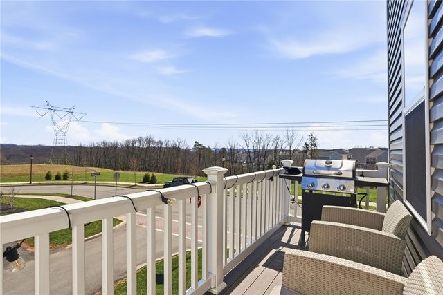 200 Amon St, Cranberry Twp, PA 16066