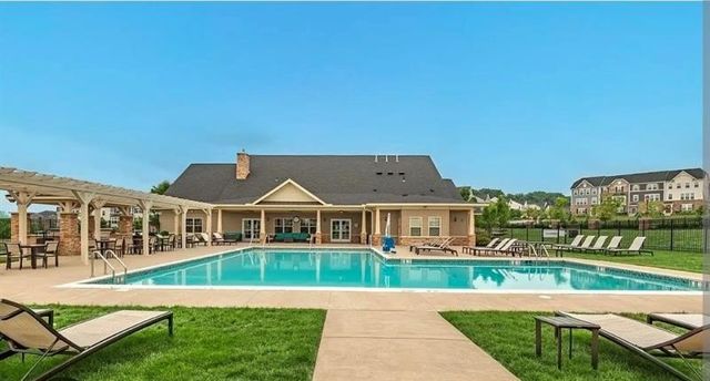 200 Amon St, Cranberry Twp, PA 16066