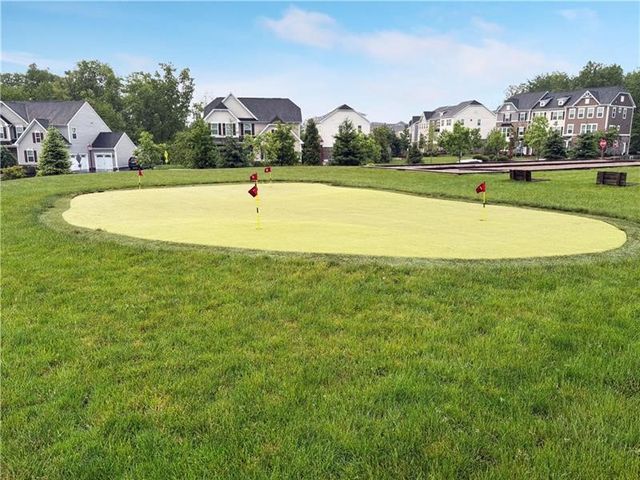 200 Amon St, Cranberry Twp, PA 16066