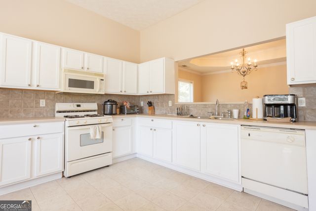 7105 Boulder Pass, Union City, GA 30291