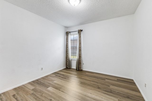 2020 Meadowbrook Drive, Mesquite, TX 75149