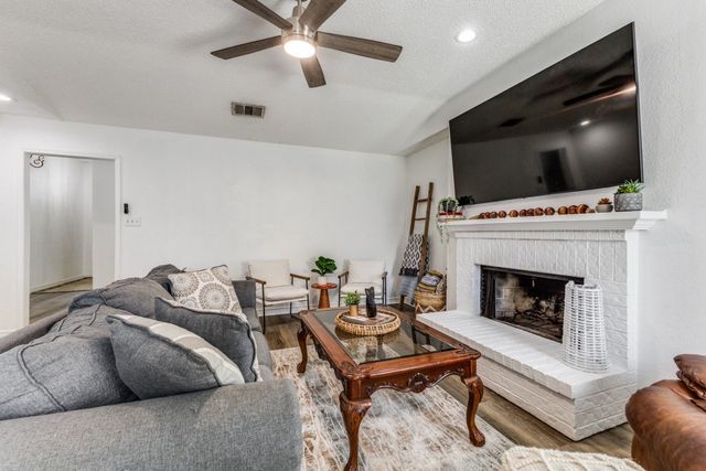 2020 Meadowbrook Drive, Mesquite, TX 75149