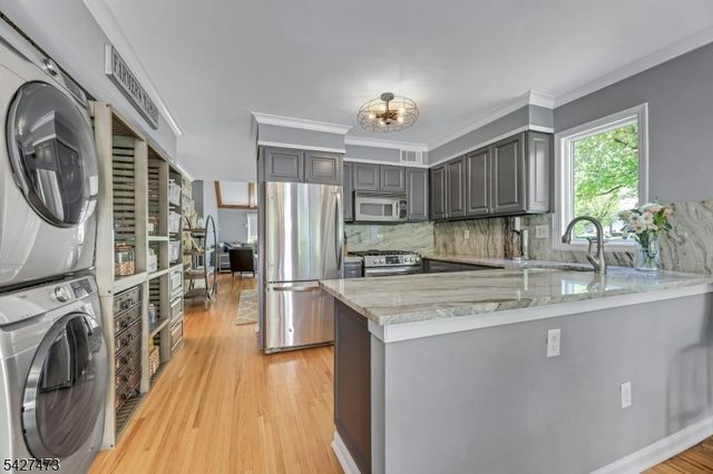 100 Easedale Rd 100, Wayne Twp., NJ 07470