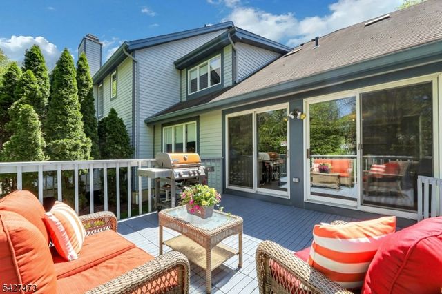 100 Easedale Rd 100, Wayne Twp., NJ 07470