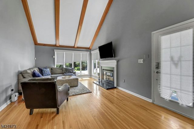 100 Easedale Rd 100, Wayne Twp., NJ 07470