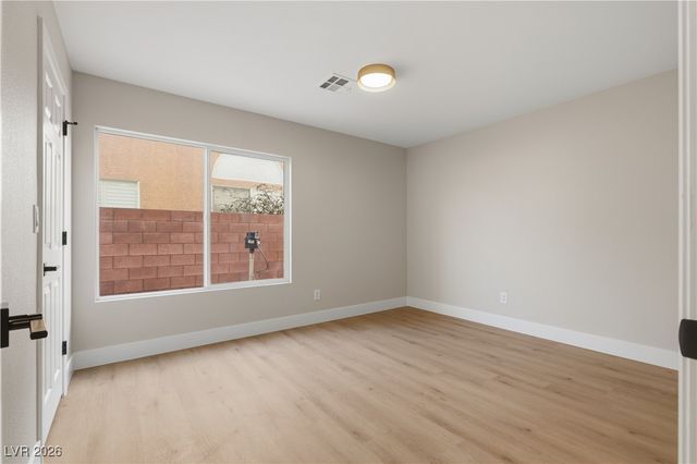 7536 Gossamer Wind Street, Las Vegas, NV 89139