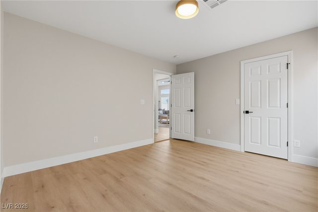 7536 Gossamer Wind Street, Las Vegas, NV 89139