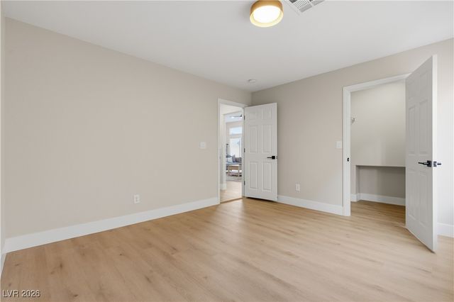 7536 Gossamer Wind Street, Las Vegas, NV 89139