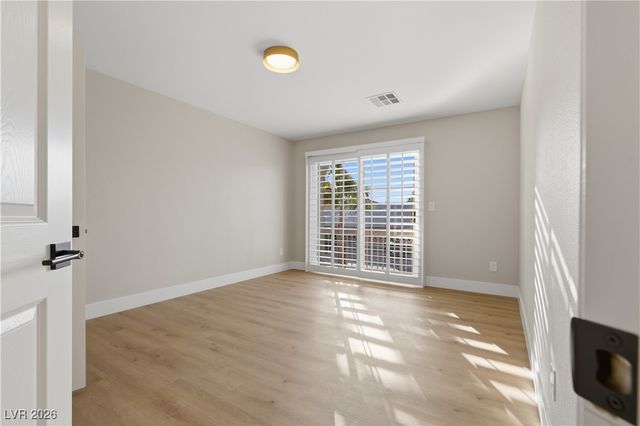 7536 Gossamer Wind Street, Las Vegas, NV 89139