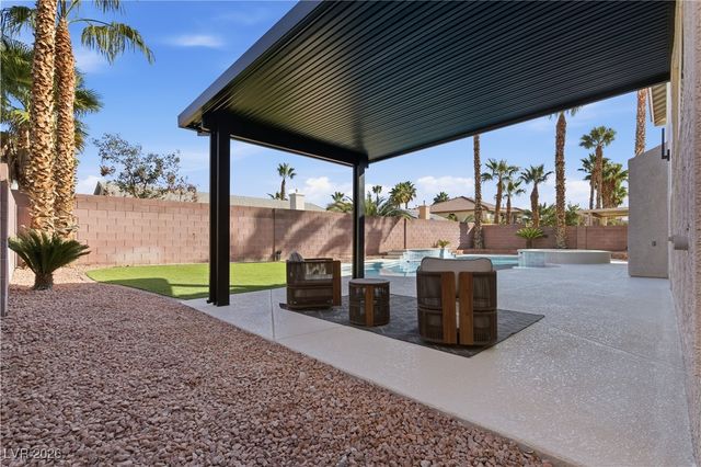 7536 Gossamer Wind Street, Las Vegas, NV 89139