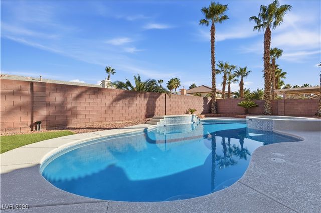 7536 Gossamer Wind Street, Las Vegas, NV 89139