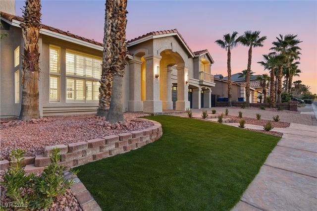 7536 Gossamer Wind Street, Las Vegas, NV 89139