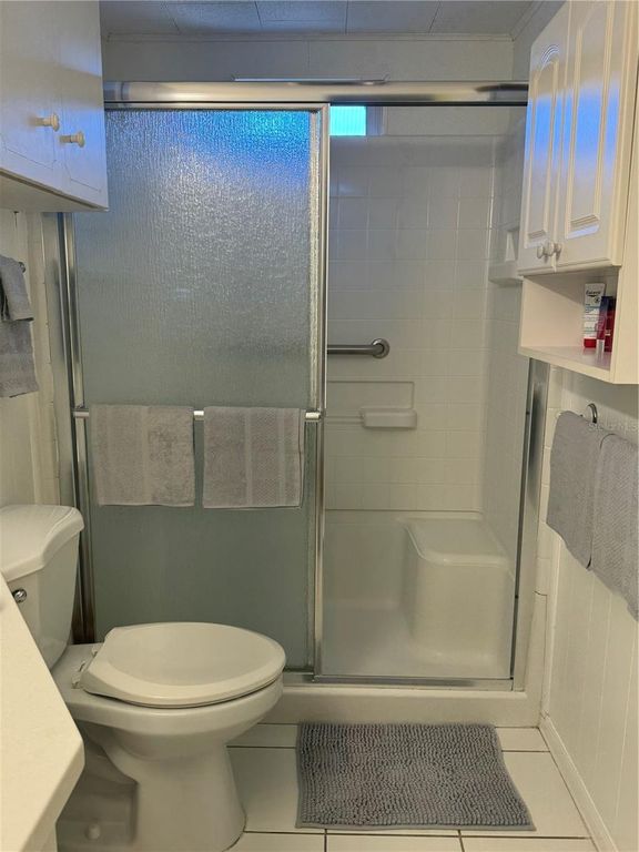 Image 19 of property listing at 4851 W GANDY BOULEVARD B7L9, Tampa, FL 33611