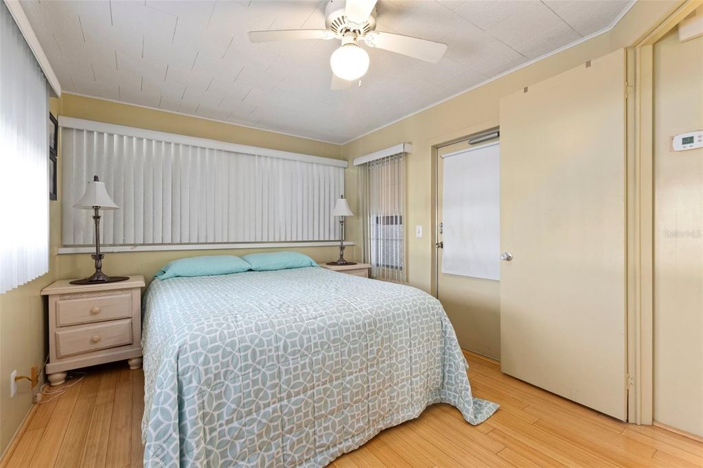 Image 23 of property listing at 4851 W GANDY BOULEVARD B7L9, Tampa, FL 33611