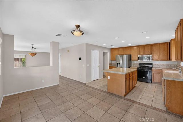 25890 Calle Fuego, Moreno Valley, CA 92551