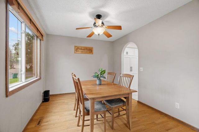 9612 Union Terrace Lane N, Maple Grove, MN 55369