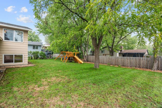 9612 Union Terrace Lane N, Maple Grove, MN 55369