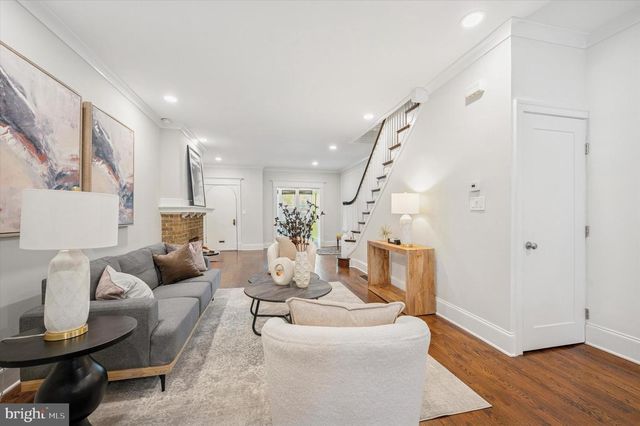 4935 PINE ST, Philadelphia, PA 19143