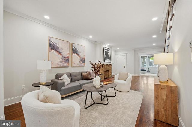 4935 PINE ST, Philadelphia, PA 19143