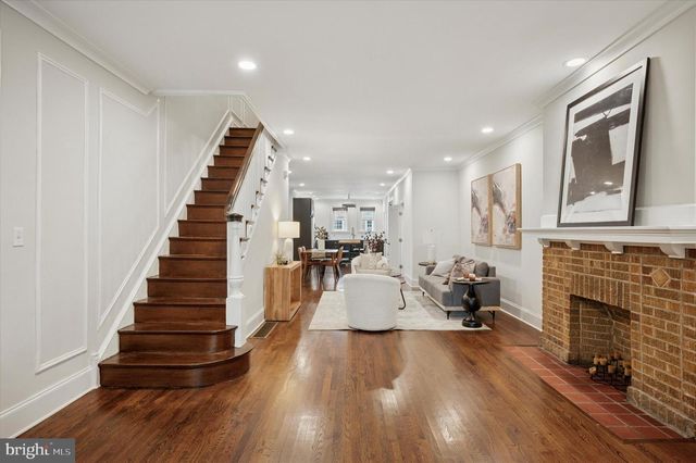 4935 PINE ST, Philadelphia, PA 19143