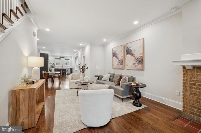 4935 PINE ST, Philadelphia, PA 19143