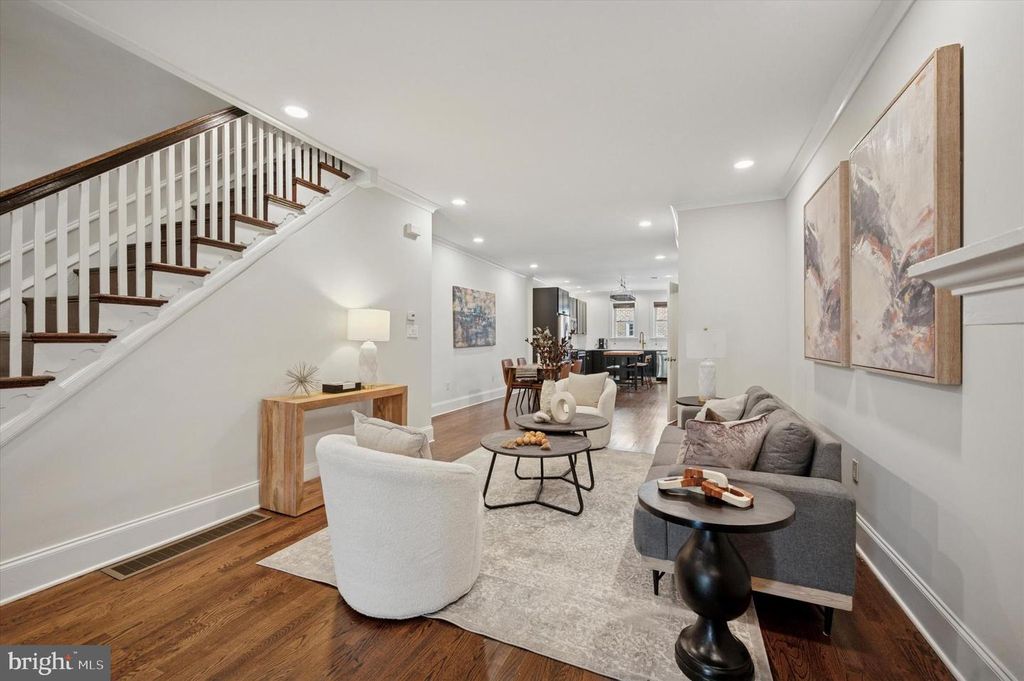 4935 PINE ST, Philadelphia, PA 19143