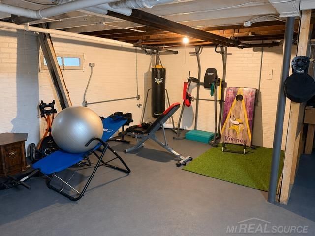 237 N Van Buren Road, Bay City, MI 48708