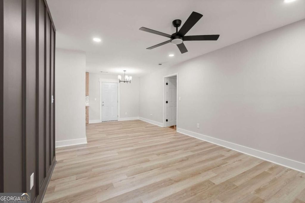 805 Sandy Creek Drive NW, Atlanta, GA 30331 — photo 4