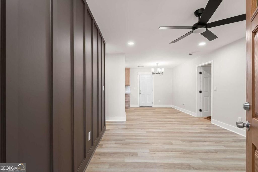 805 Sandy Creek Drive NW, Atlanta, GA 30331 — photo 5