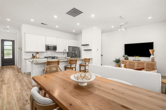 575 Dry Fork Lane, Conroe, TX 77304