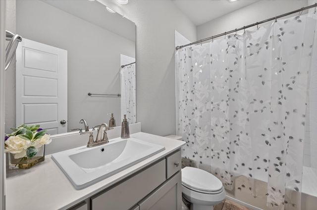 12991 Vinson Drive, Farmers Branch, TX 75234