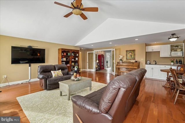 9500 HOLSEY RD, Damascus, MD 20872
