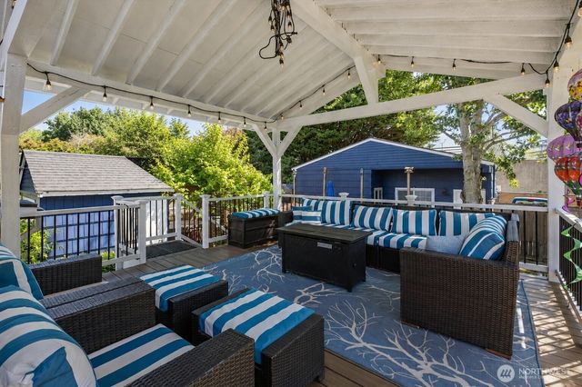 10532 Evanston Avenue N, Seattle, WA 98133