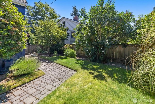 10532 Evanston Avenue N, Seattle, WA 98133