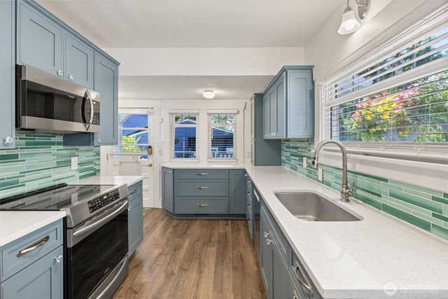 10532 Evanston Avenue N, Seattle, WA 98133