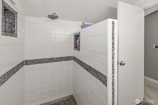 10532 Evanston Avenue N, Seattle, WA 98133