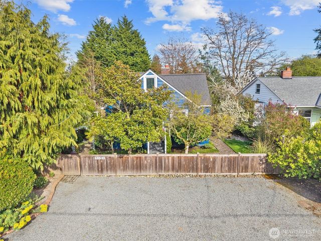 10532 Evanston Avenue N, Seattle, WA 98133